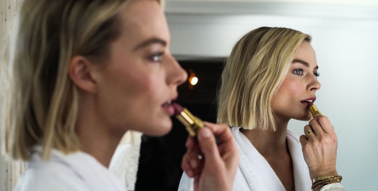 Τα καλύτερα kiss-proof κραγιόν για να υποδεχθείτε το 2019 με ένα φιλί 