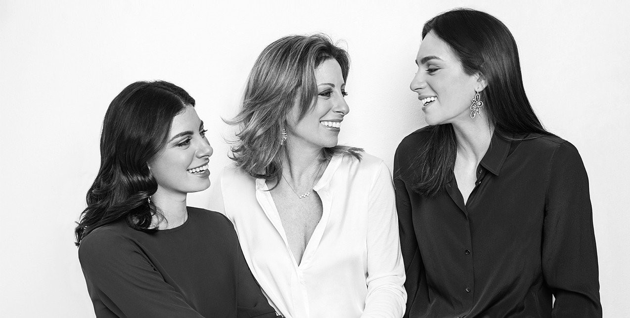 Like mother, like daughter: Μαρία Λαλαούνη, Αθηνά & Λίλα Μπουτάρη Λαλαούνη