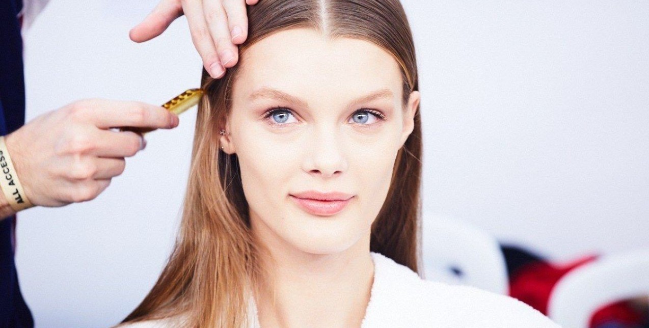 Πώς να εξαφανίσετε μία για πάντα την κοκκινίλα που αφήνουν τα σπυράκια 