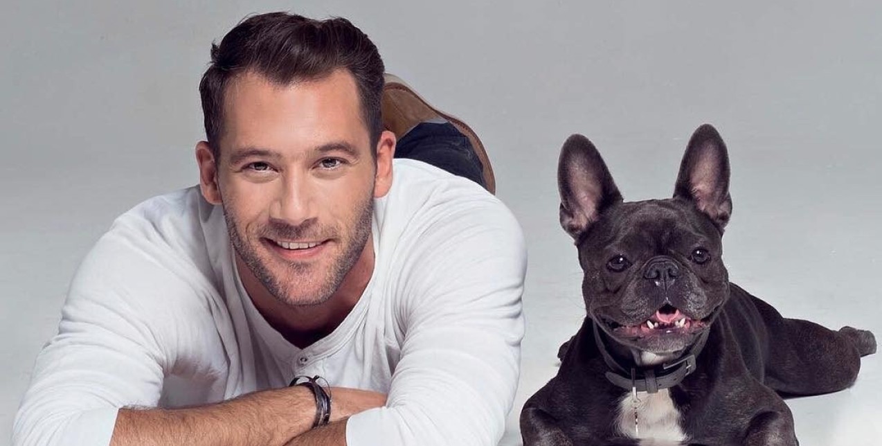 Ο Αντίνοος Αλμπάνης μιλάει για όσα του δίδαξε η ζωή και η υποκριτική