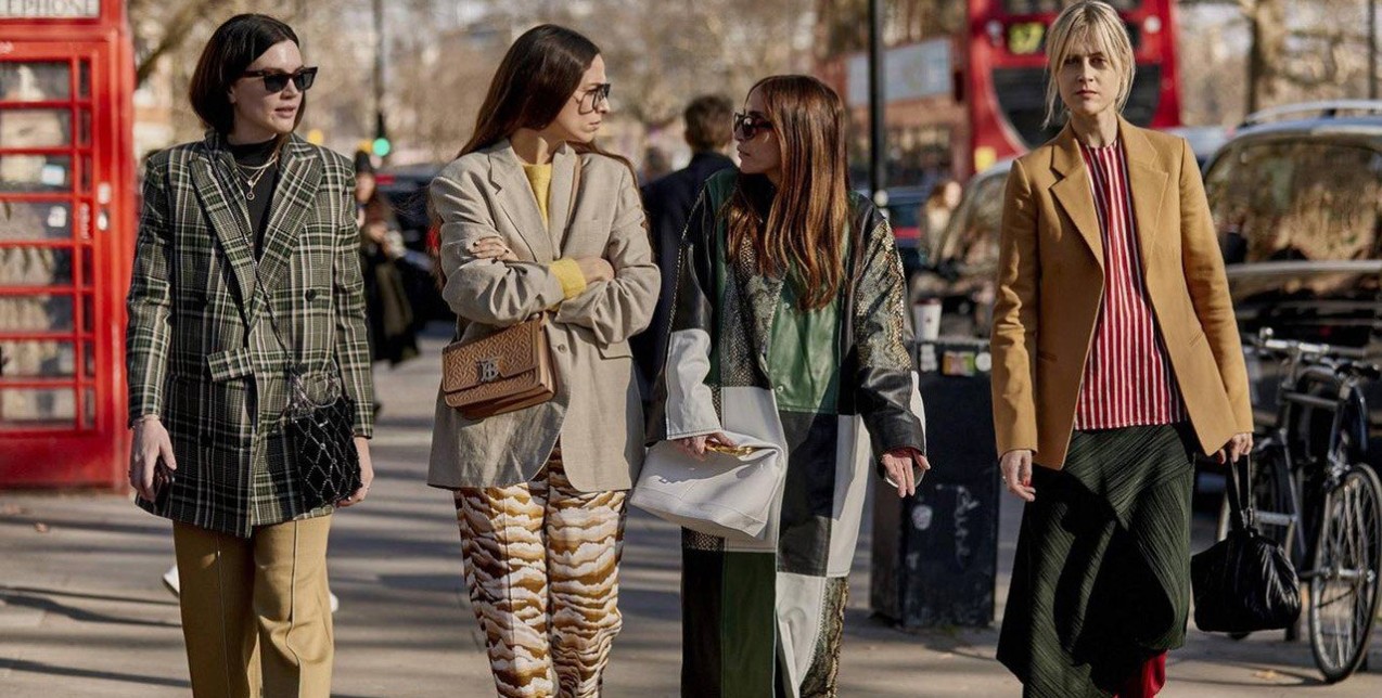 Τα cult αξεσουάρ που πρωταγωνιστούν στους δρόμους του Λονδίνου