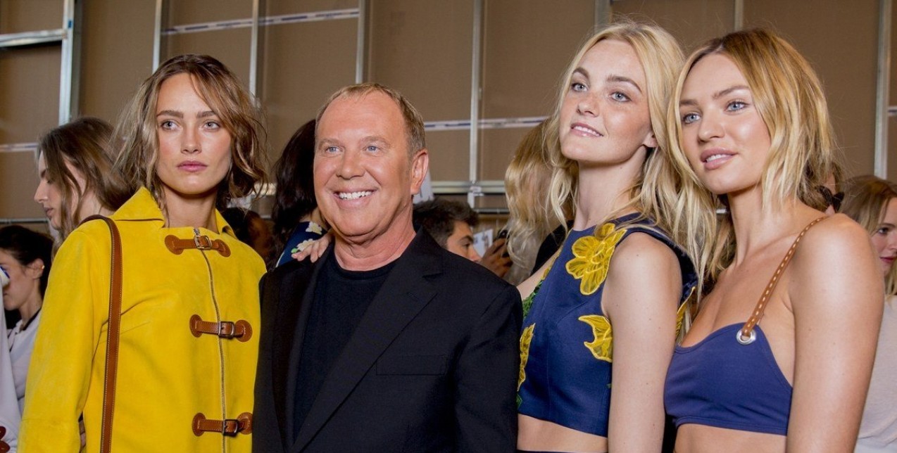 O Michael Kors αποκαλύπτει τους 5 χρυσούς beauty κανόνες των μοντέλων