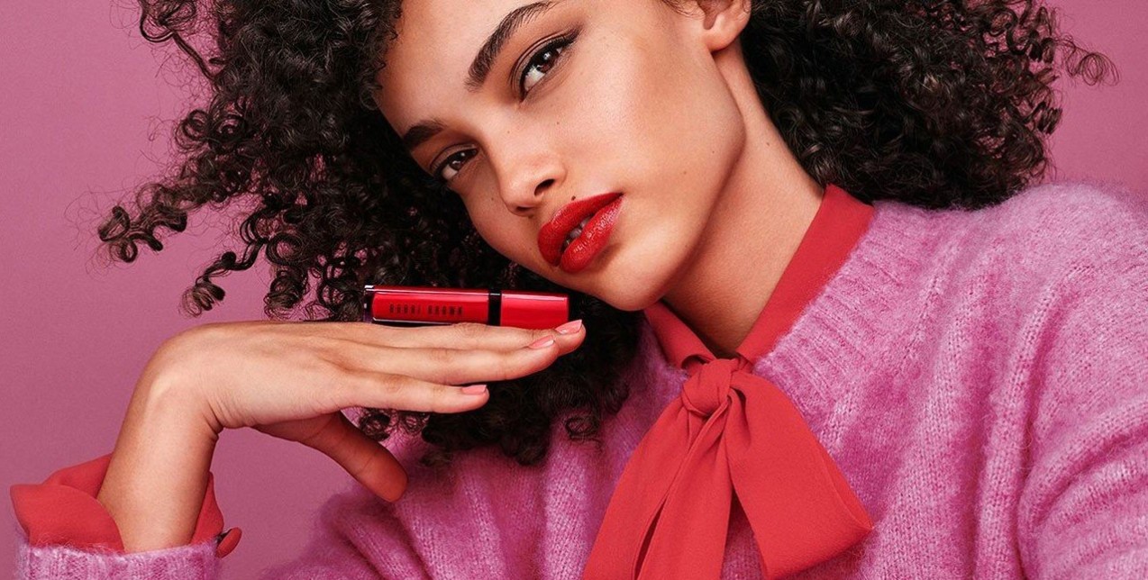 Αυτά τα χρώματα κραγιόν θα φοράτε στα χείλη σας τους επόμενους μήνες