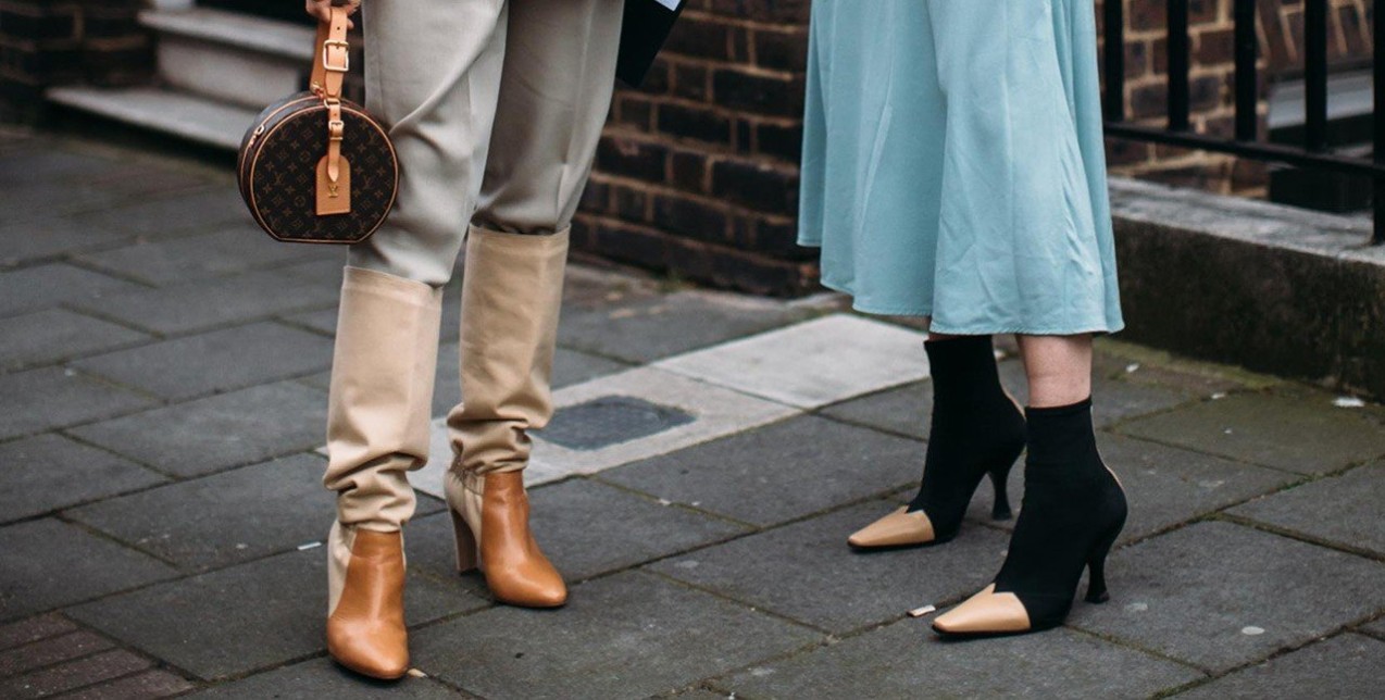 Έτσι φορούν τις μπότες τους πλέον οι απανταχού fashionistas