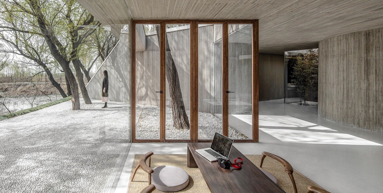 Ένα βουδιστικό ιερό στην Κίνα που γίνεται ένα με τη φύση