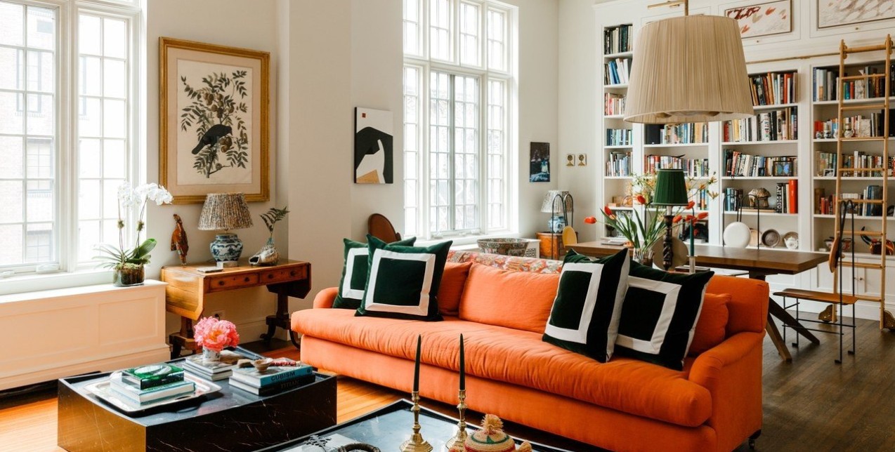 Δείτε ένα διαμέρισμα-ωδή στις αποχρώσεις του πορτοκαλί