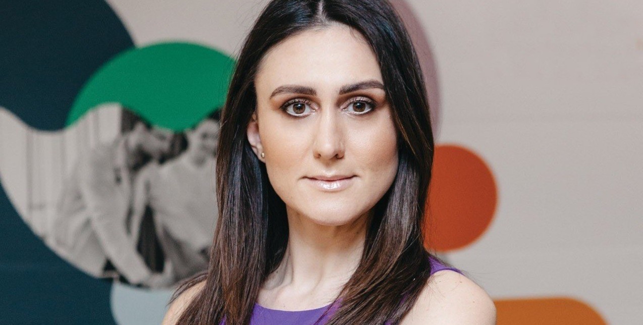 Η Σταυριάνα Μπακατσέλου περιγράφει το σύγχρονο πρόσωπο της Αρωγής