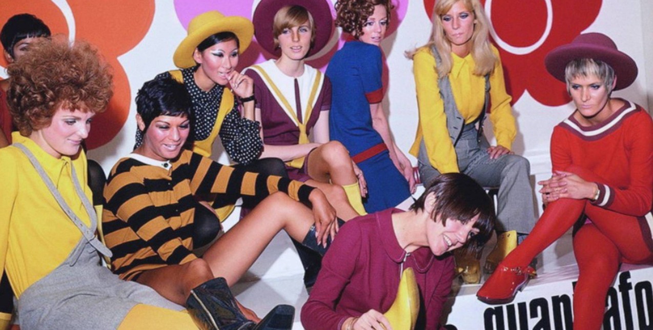 Η εφευρέτρια του μίνι φορέματος κατακτά το Victoria & Albert museum