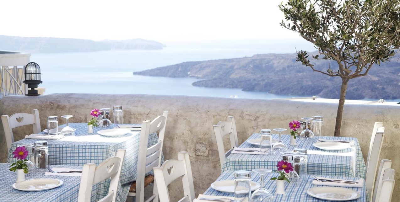 Τα 100 καλύτερα εστιατόρια της Ελλάδας που αναδεικνύουν την απίθανη γαστρονομία της