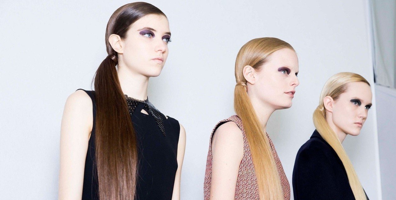 Μαλλιά που φριζάρουν; Αυτοί είναι οι τρόποι για να το αποφύγετε