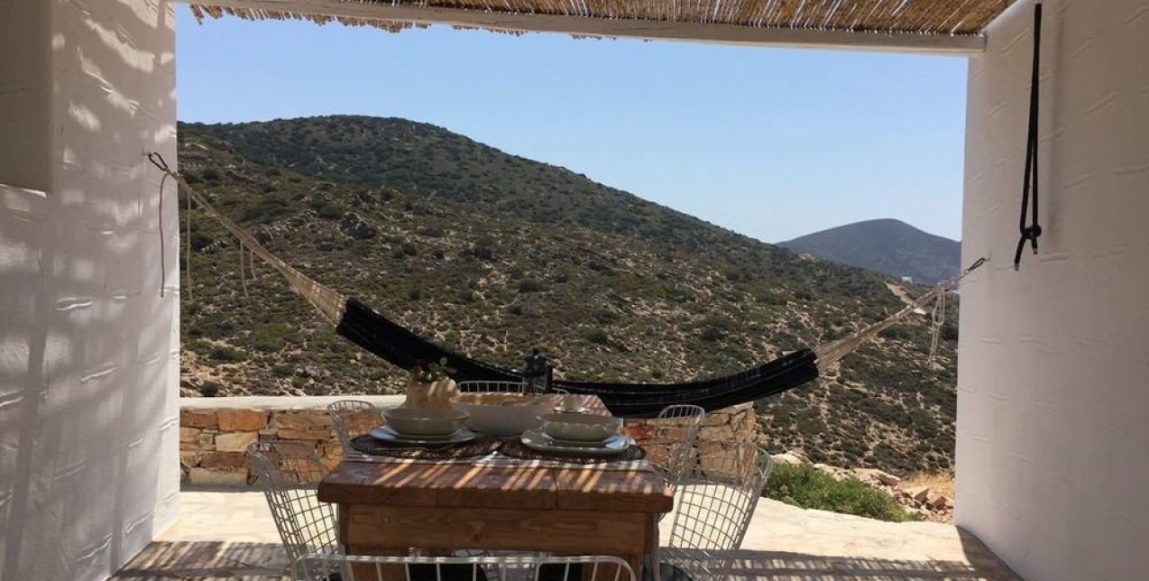 Το Another island είναι ένα ονειρεμένο σύμπλεγμα κατοικιών στην Αντίπαρο