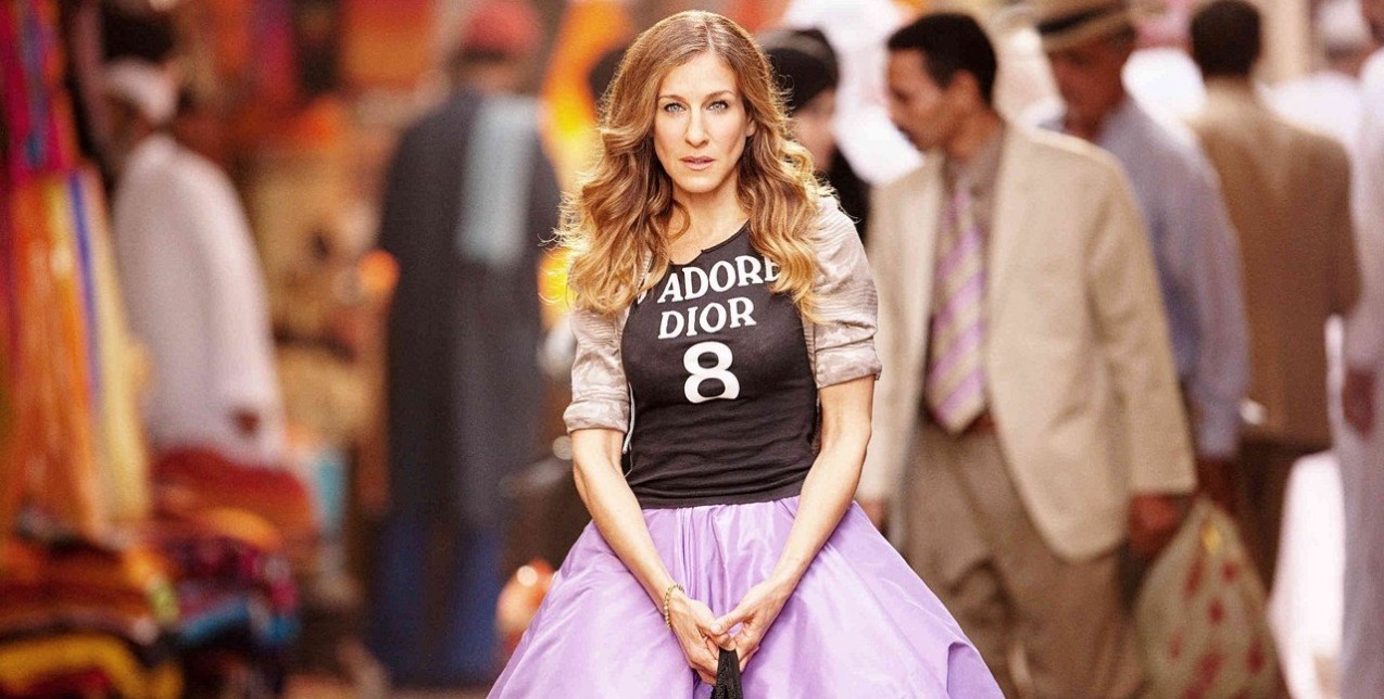 13 καλοκαιρινές εμφανίσεις αλά Carrie Bradshaw