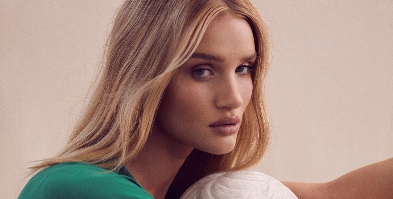 Όλα τα μυστικά της Rosie Huntington-Whiteley για να αποκτήσετε τη λάμψη της