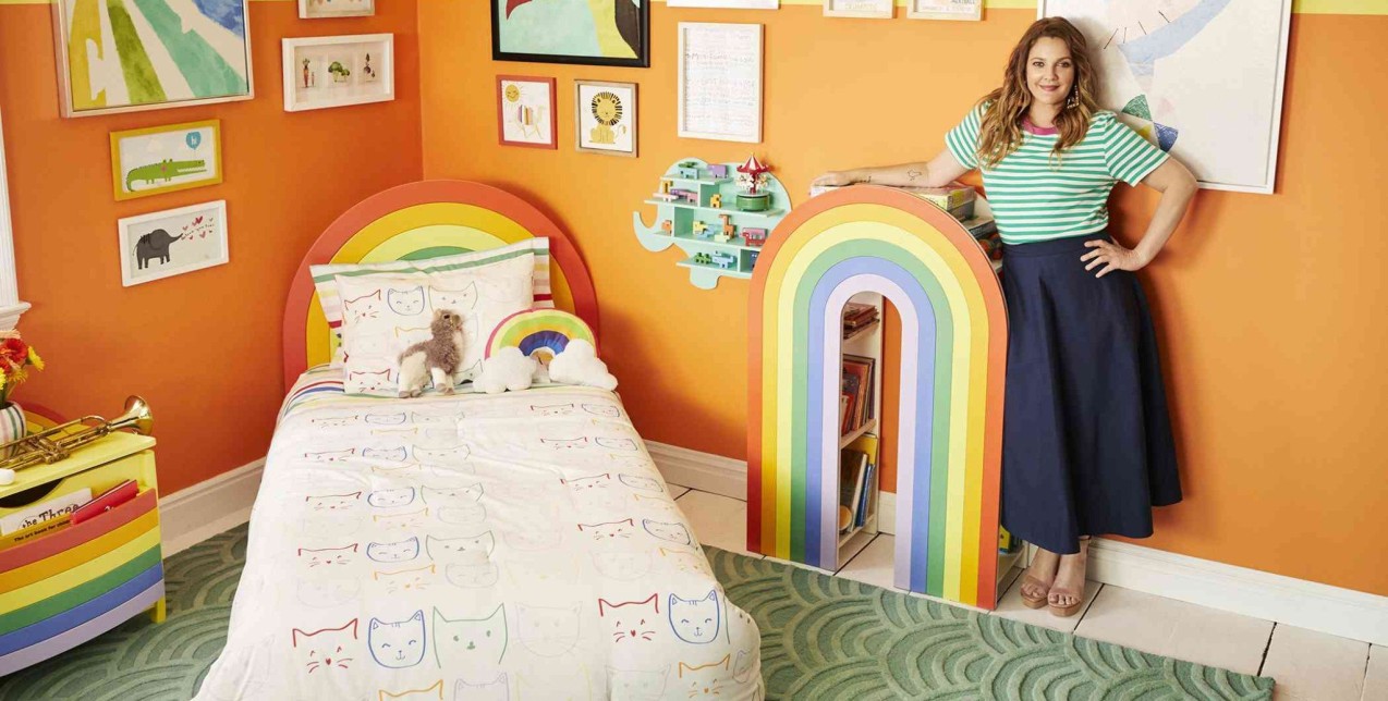 Η Drew Barrymore μόλις λάνσαρε μια décor συλλογή για παιδιά και είναι απίθανη
