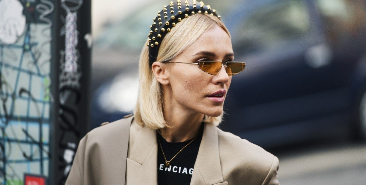 Αυτά είναι τα χτενίσματα που θα αναδείξουν ακόμη και τα πιο βαρετά σας outfits