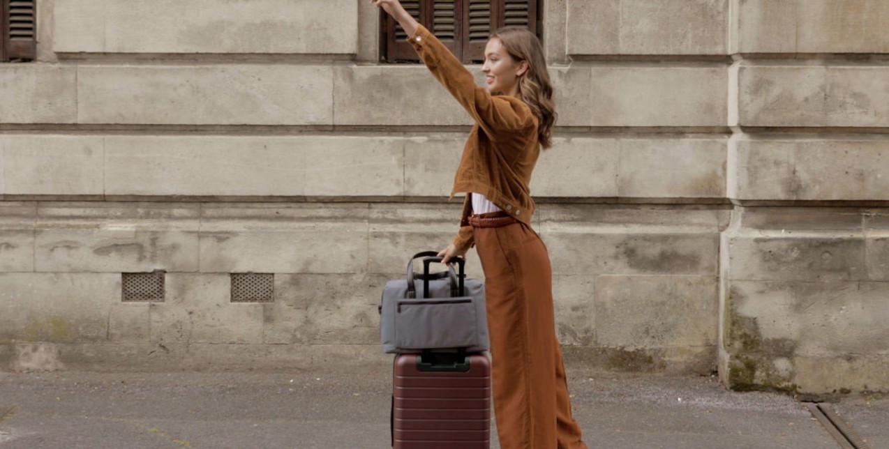 Eτοιμάζετε ταξίδι; Με αυτά τα έξυπνα tips θα εξοικονομήσετε χώρο στη βαλίτσα σας