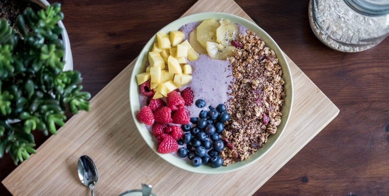 4 θρεπτικά συστατικά που δε λαμβάνετε από μια vegan διατροφή