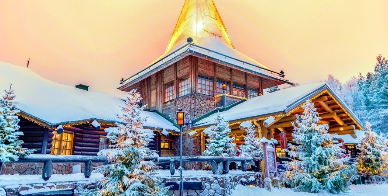 Ταξιδέψτε στο χωριό του Άγιου Βασίλη στο παγωμένο Ροβανιέμι και γίνετε πάλι παιδιά