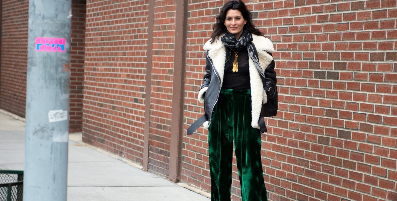 5+1 στιλάτοι τρόποι για να εντάξετε το βελούδο στη γκαρνταρόμπα σας