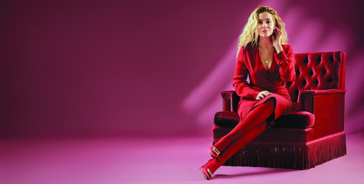 Η Νατάσσα Μποφίλιου αποχαιρετά το 2019 και μοιράζεται μαζί μας άγνωστες πτυχές της ζωής της από το Α ως το Ω