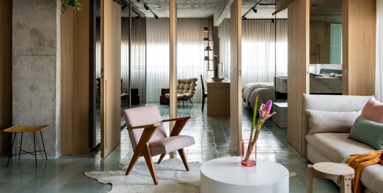 Ένα ανακαινισμένο διαμέρισμα στο Sao Paolo φλερτάρει με τον μοντερνισμό 