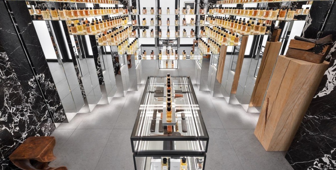 Μια ματιά στην υψηλής αισθητικής boutique αρωμάτων του οίκου Celine στο Παρίσι