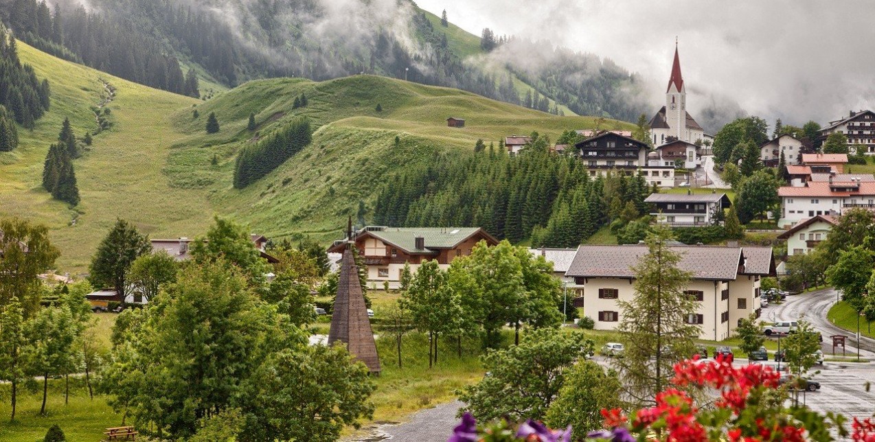 Tirolo: Ανακαλύψτε την άγνωστη περιοχή που βρίσκεται ανάμεσα σε Αυστρία και Ιταλία και θυμίζει παραμύθι 