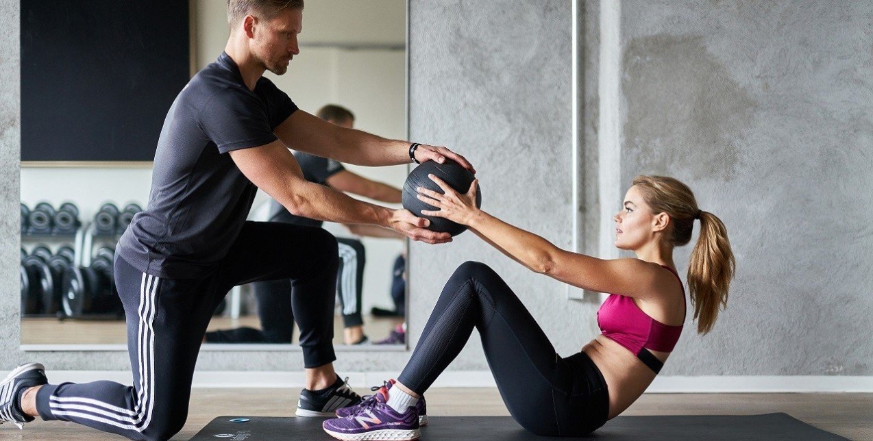 Τελικά αξίζει το personal training; Όλα όσα πρέπει να γνωρίζετε πριν ξεκινήσετε