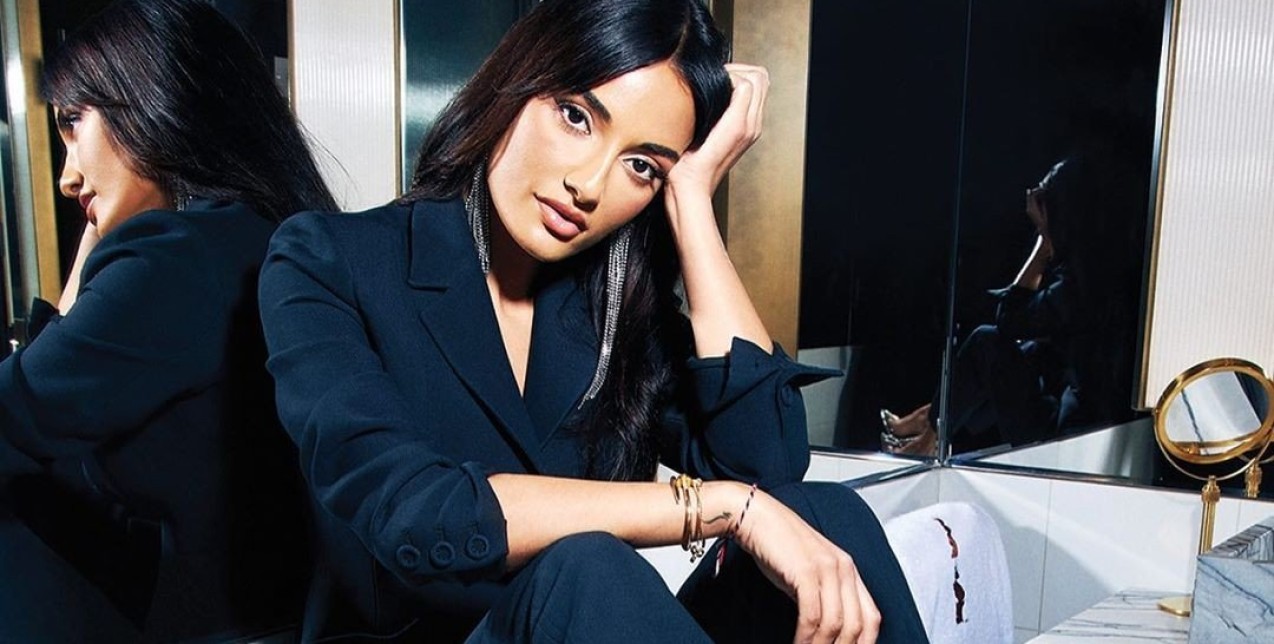 Amina Muaddi: Γνωρίστε τη δημιουργό του απόλυτου shoe trend που έχει κλέψει την καρδιά των fashionistas 