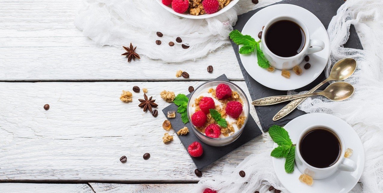 Θέλετε να περιορίσετε τον καφέ; Αυτά είναι τα 4 απολαυστικά ροφήματα που θα σας κάνουν να τον αντικαταστήσετε 