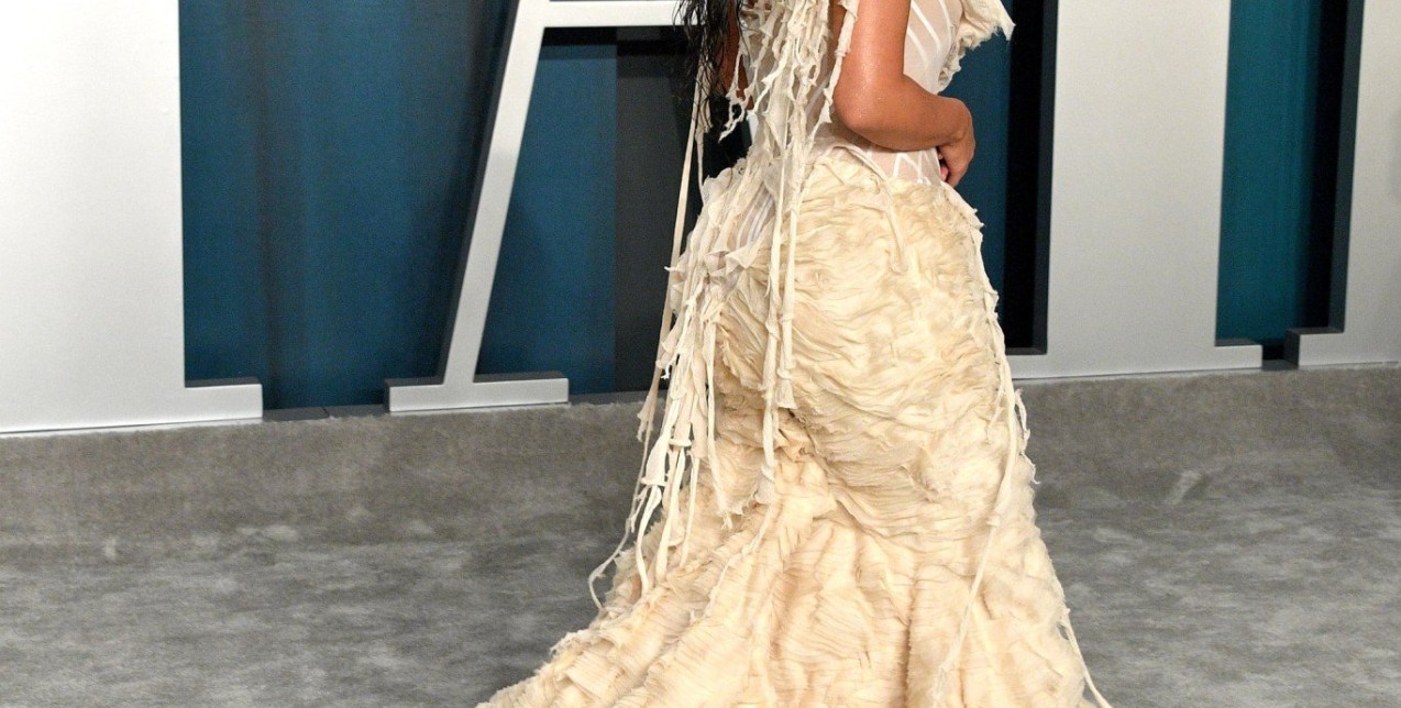 Οι celebrities που έφεραν τη βιώσιμη μόδα στο κόκκινο χαλί των φετινών Oscars 