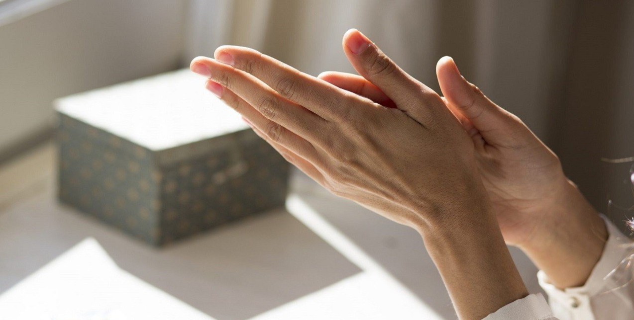 Πλένετε συχνά τα χέρια σας; Αυτές είναι οι 9 καλύτερες ενυδατικές κρέμες που θα καταπραΰνουν το δέρμα σας 