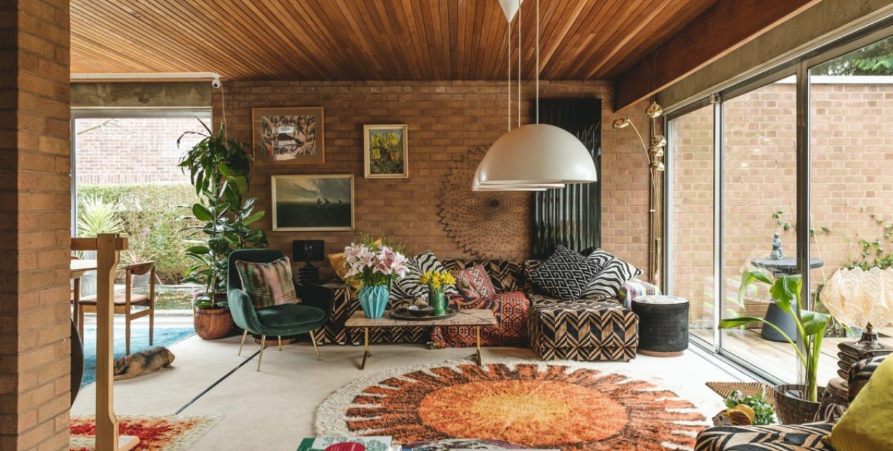 Η Jasmine Hemsley και ο Nick Hopper μας ξεναγούν στο '70s σπίτι τους στο Bromley του Λονδίνου