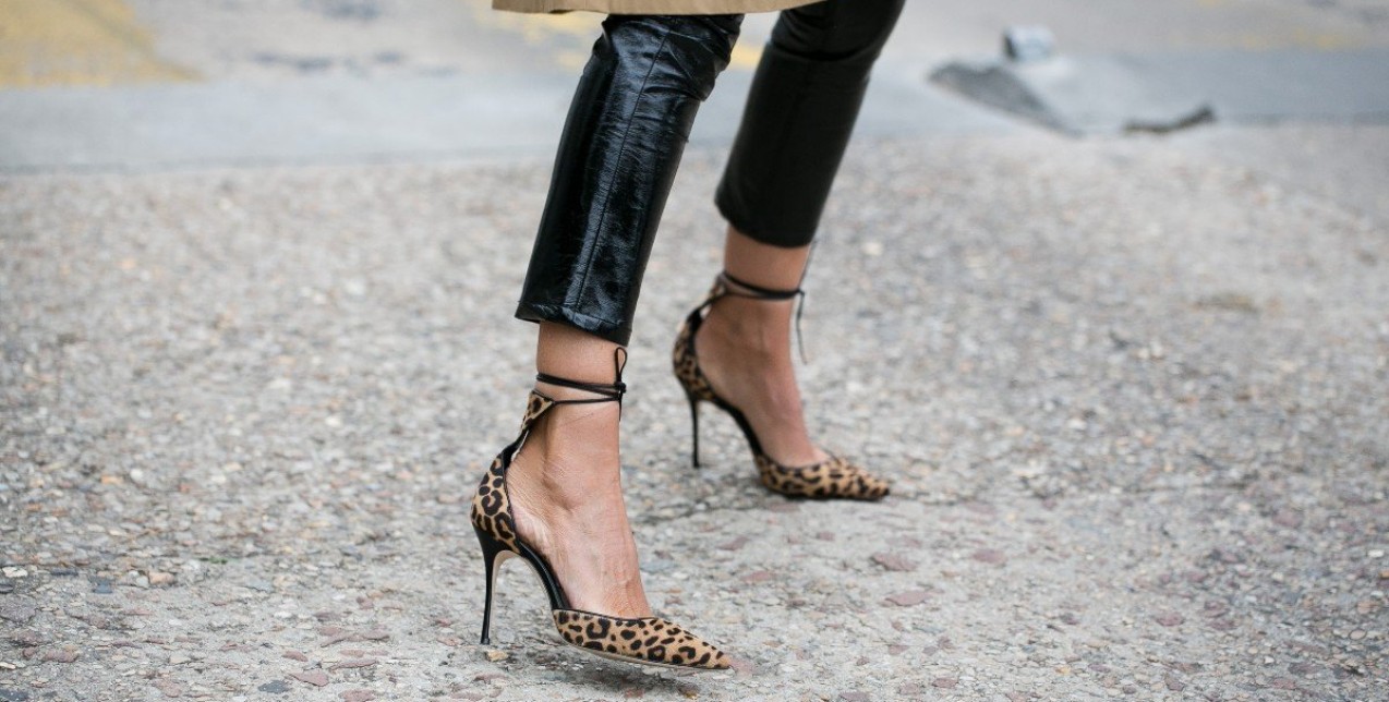 Αυτά είναι τα παπούτσια που θα ταιριάξουν τέλεια με τα leggings σας φέτος την άνοιξη 