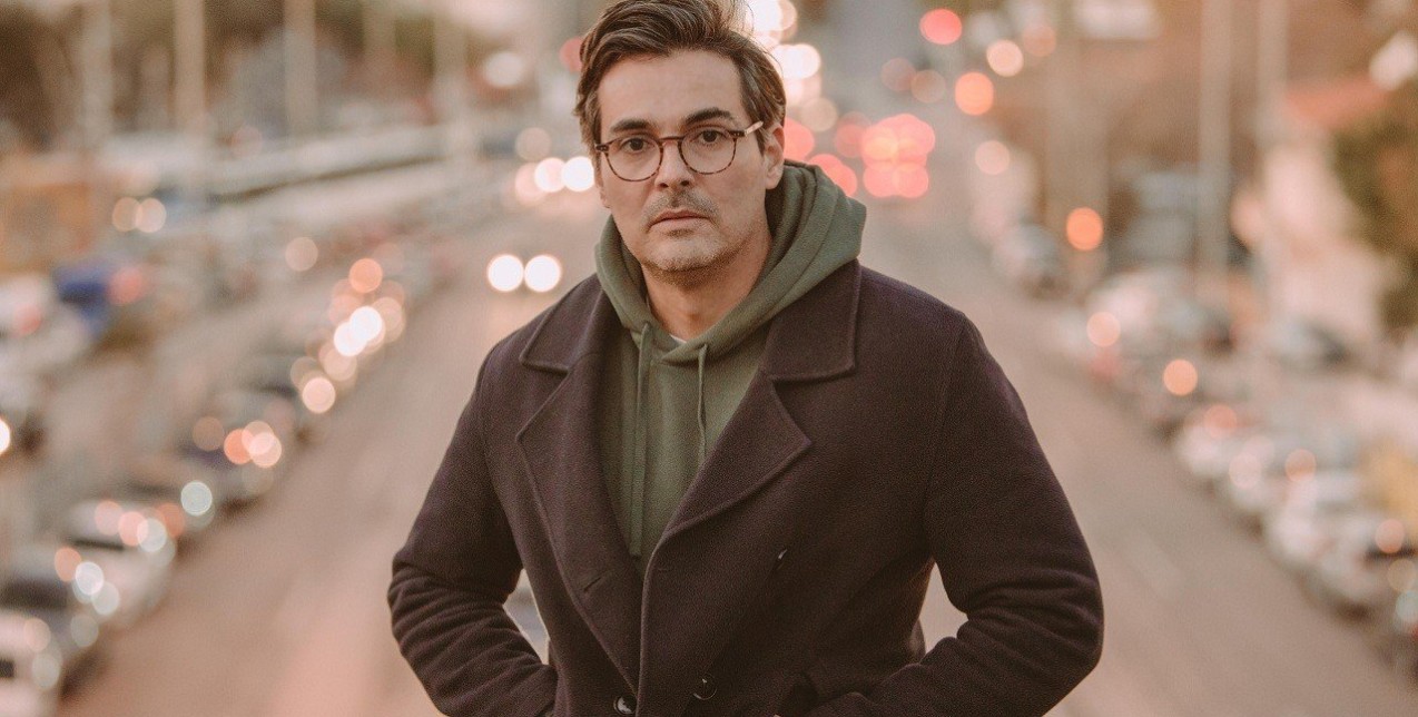 Editor of the day: Ο Δημήτρης Κοπαράνης μοιράζεται μαζί μας πώς περνάει τον χρόνο του στην καραντίνα & μας δίνει έμπνευση για να συνεχίσουμε 