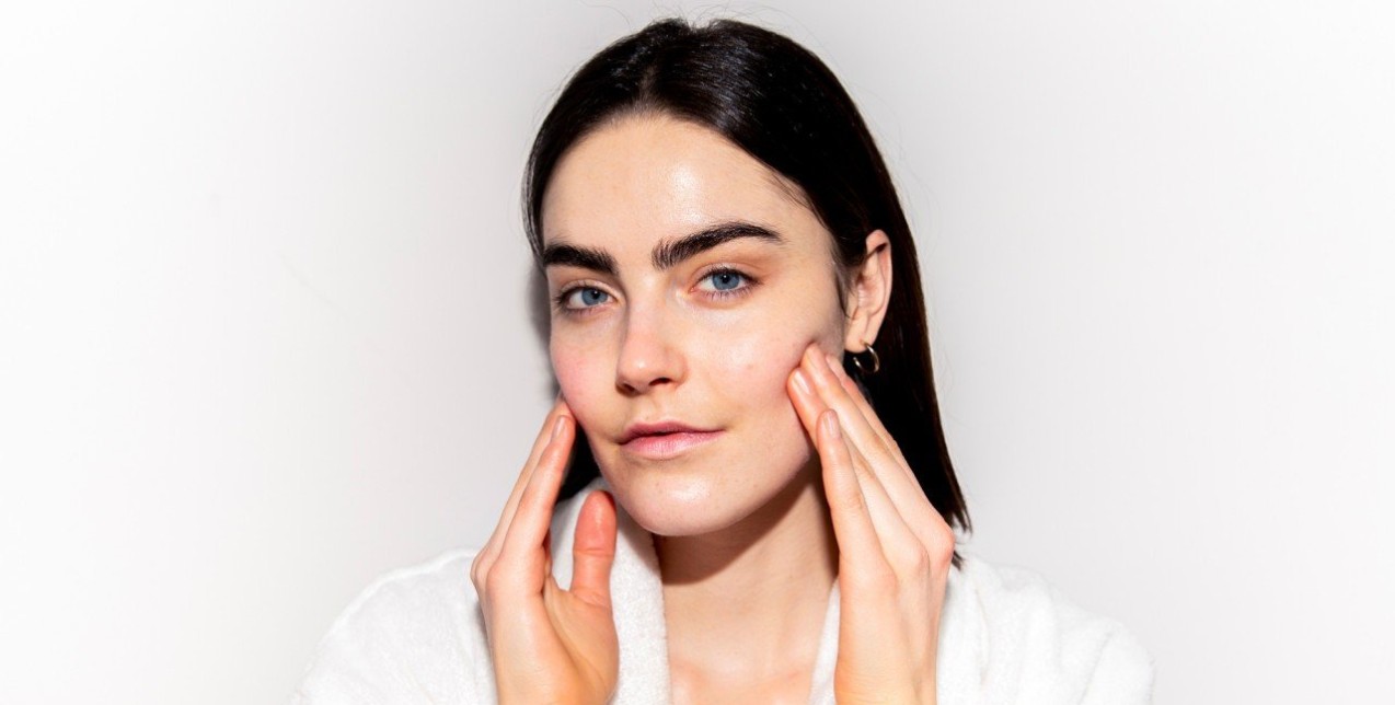 Πώς θα «εμποδίσετε» ένα σπυράκι που μόλις ξεκίνησε να βγαίνει 