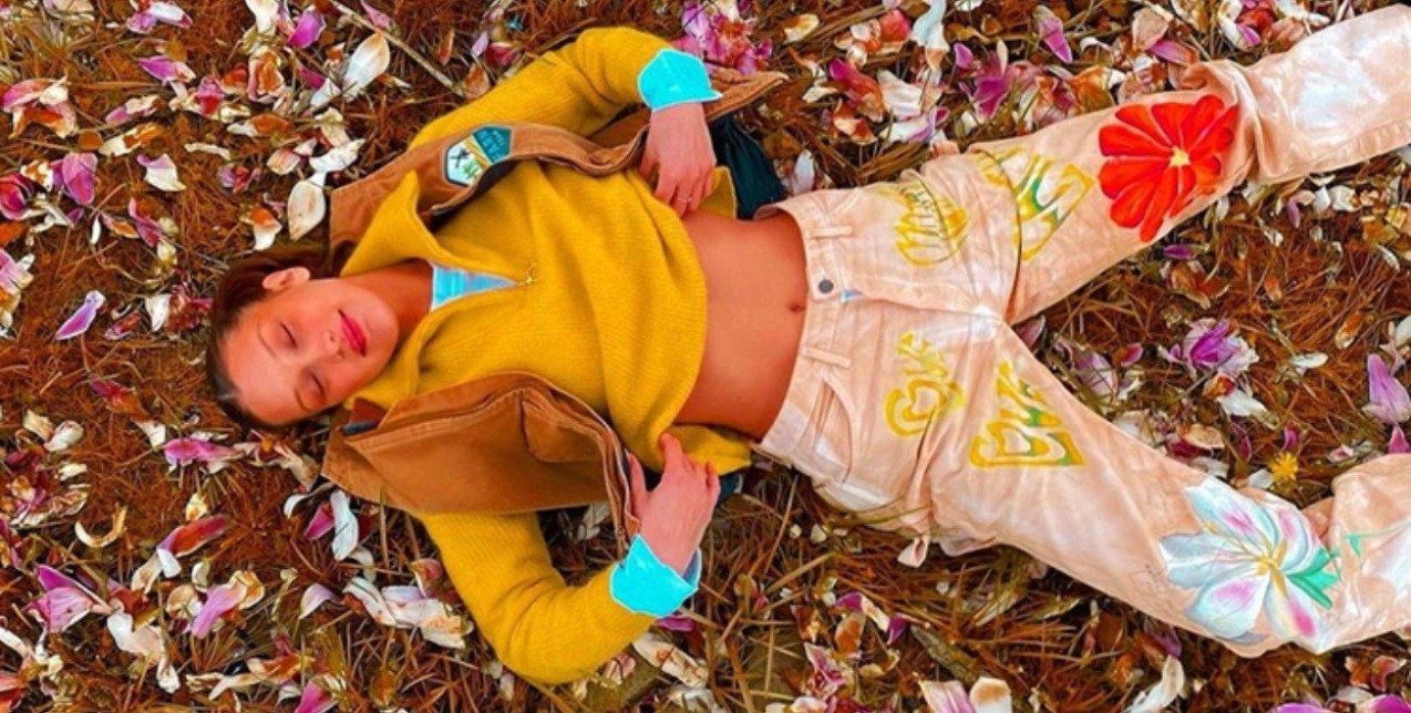 Η Bella Hadid μας παρουσιάζει μέσα από τον λογαριασμό της στο Instagram τα καλύτερα less_known_brands 