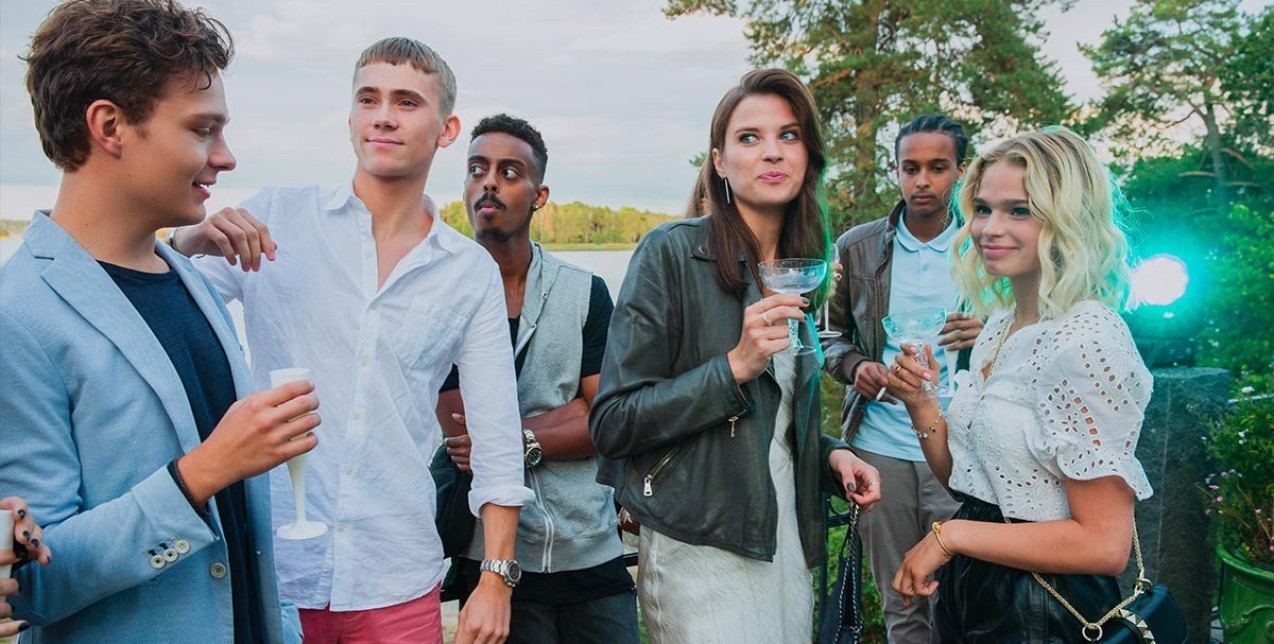 Oι 8 καλύτερες mini series για να παρακολουθήσετε τώρα στο Netflix