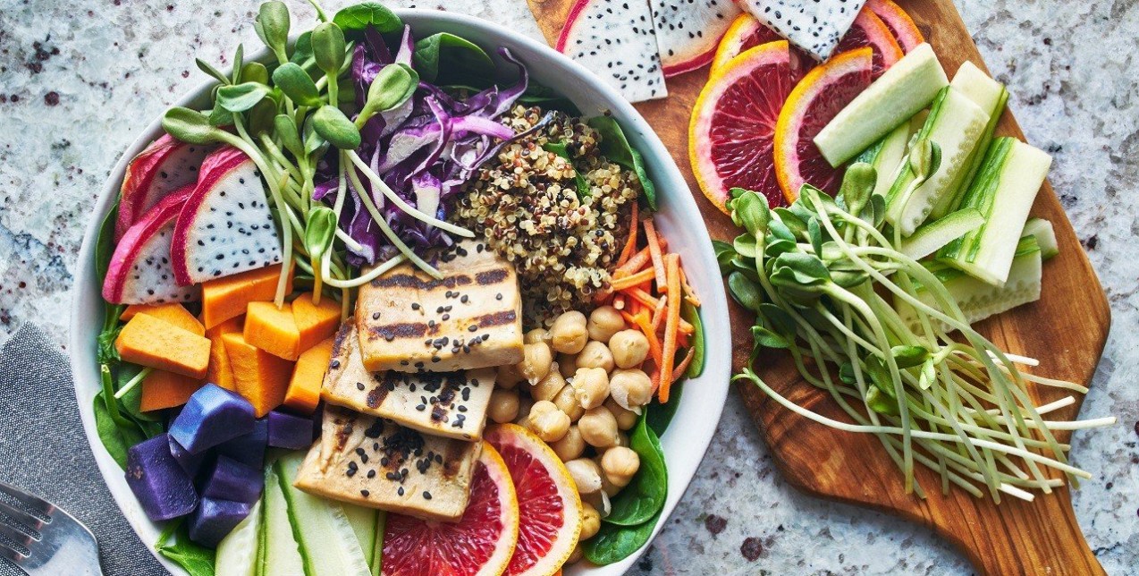 Βαρεθήκατε τις σαλάτες; Αντικαταστήστε τες με αυτές τις 5 λαχταριστές συνταγές για Buddha Bowls