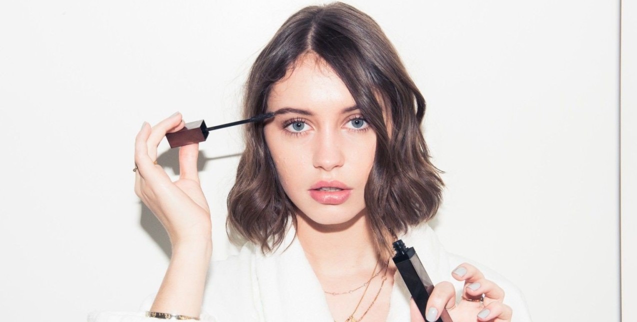 Θέλετε βλέμμα που μαγνητίζει; 12 mascaras για να το πετύχετε στη στιγμή