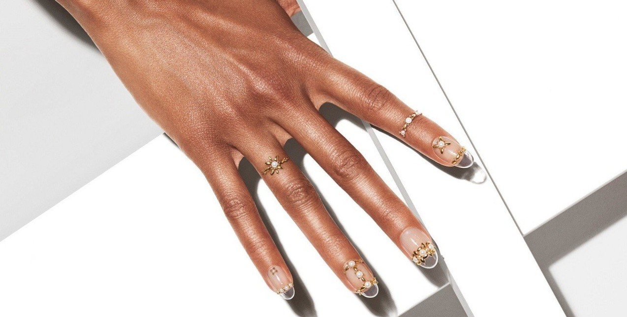 Tα σχέδια στα νύχια που θα σας κάνουν να μπείτε στη νέα εβδομάδα πιο στιλάτες από ποτέ