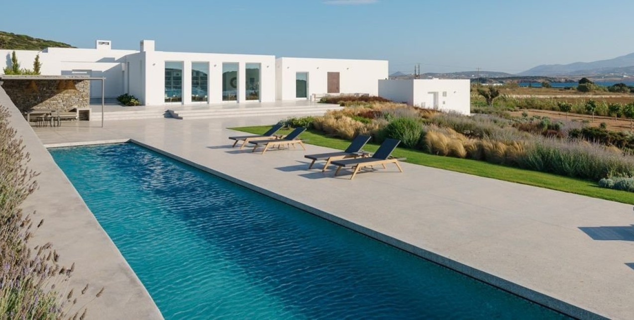 Το Gaze House στην Πάρο αποτελεί ένα καλοκαιρινό «ησυχαστήριο» με φοβερή θέα στην θάλασσα