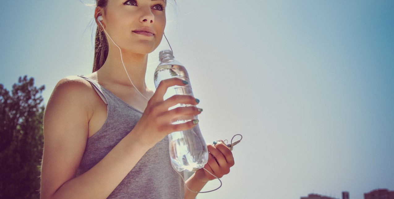 Πόσο σημαντική είναι η ενυδάτωση τους καλοκαιρινούς μήνες;