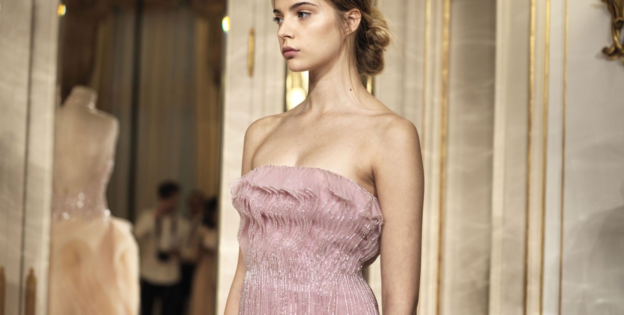 Heatless Summer Hairstyles: Tα πιο εύκολα χτενίσματα που μπορείτε να κάνετε χωρίς να χρησιμοποιήσετε θερμότητα στα μαλλιά σας 