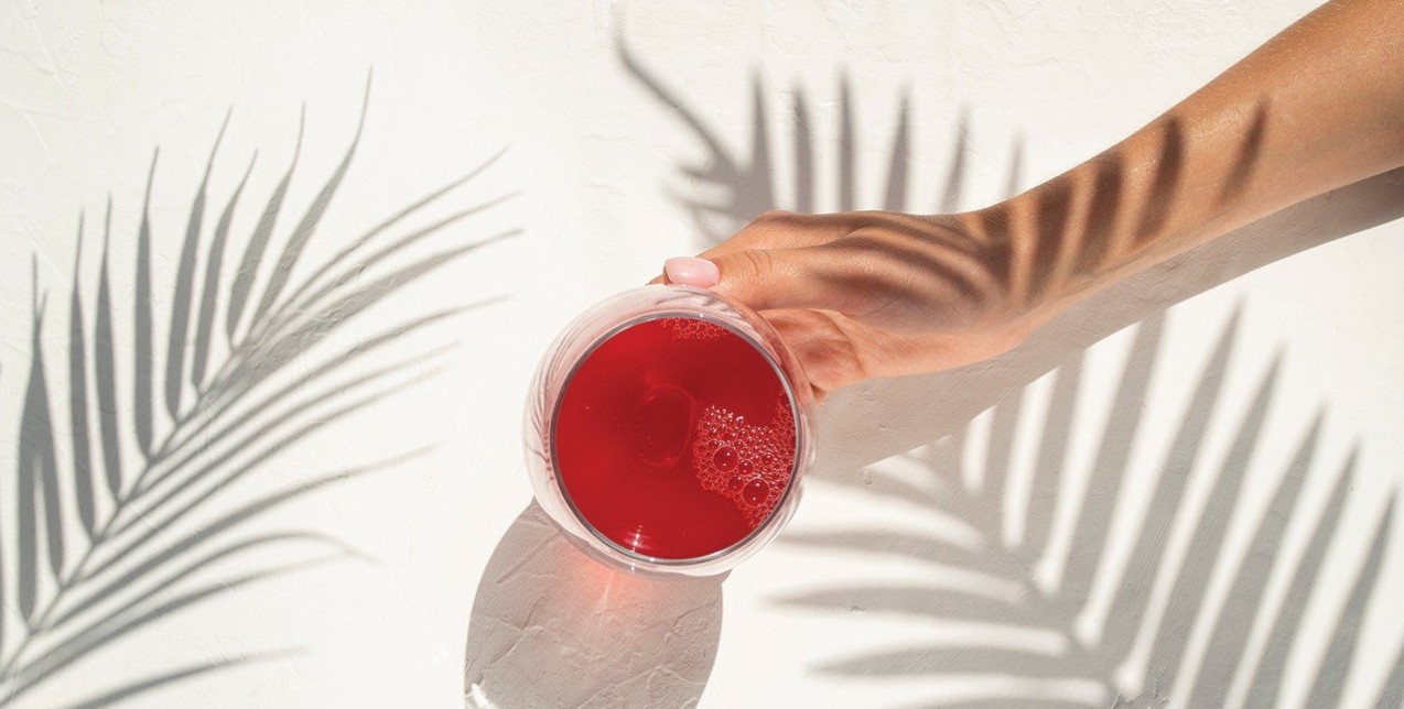 Health Boosters: Κάντε ένα δυναμικό detox και δοκιμάστε δύο δροσερές, καλοκαιρινές συνταγές για υγεία και ομορφιά