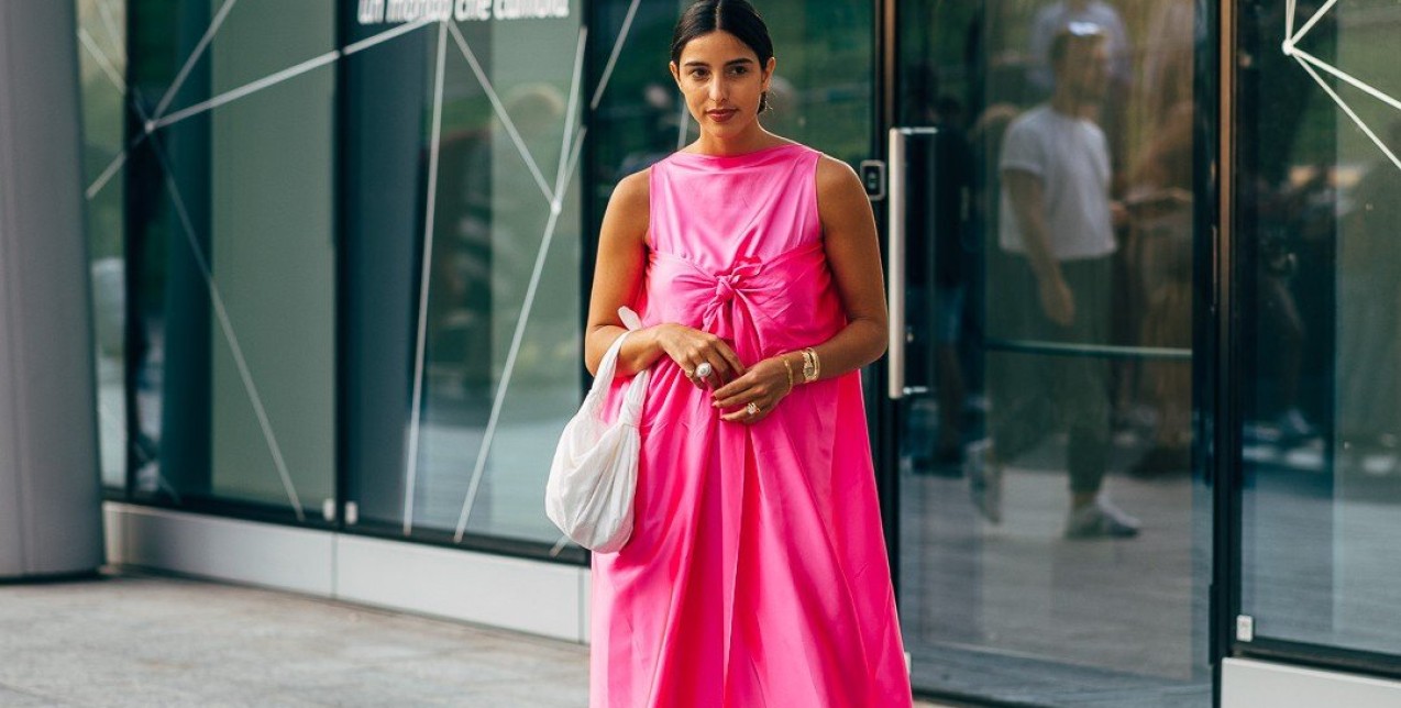 Τα 5 διαχρονικά dress designs που δεν πρέπει να λείπουν από καμία γυναικεία γκαρνταρόμπα 