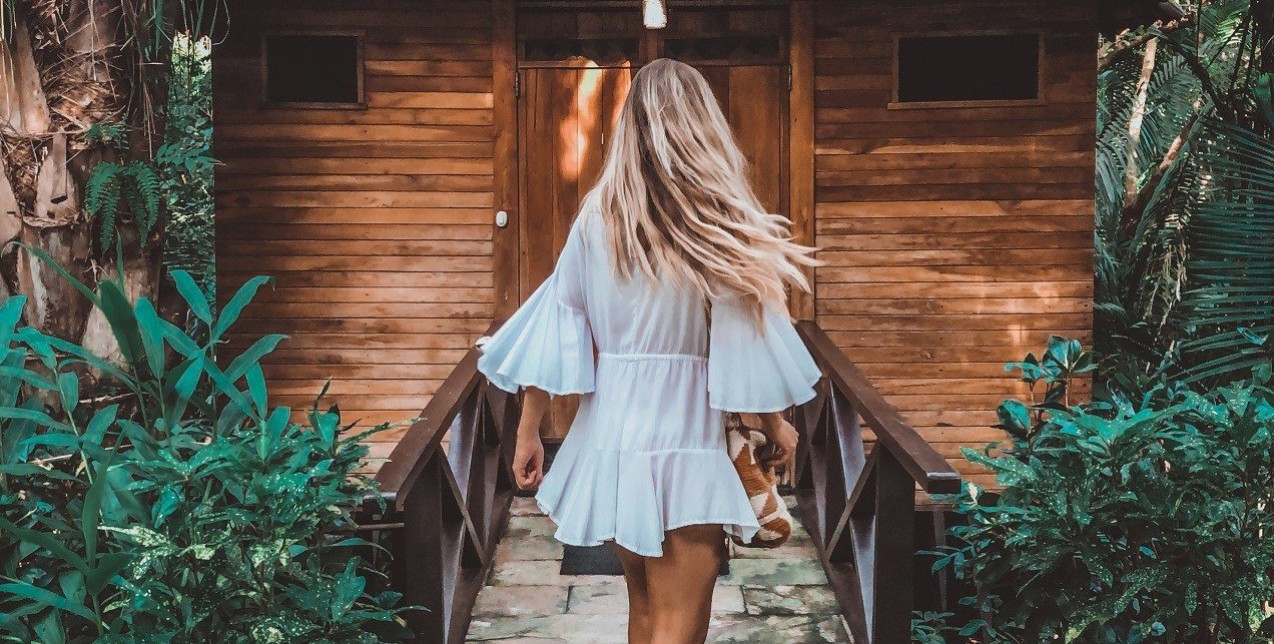 Τα πιο εύκολα sustainable swaps που θα κάνουν τις φετινές σας διακοπές περισσότερο eco-friendly 