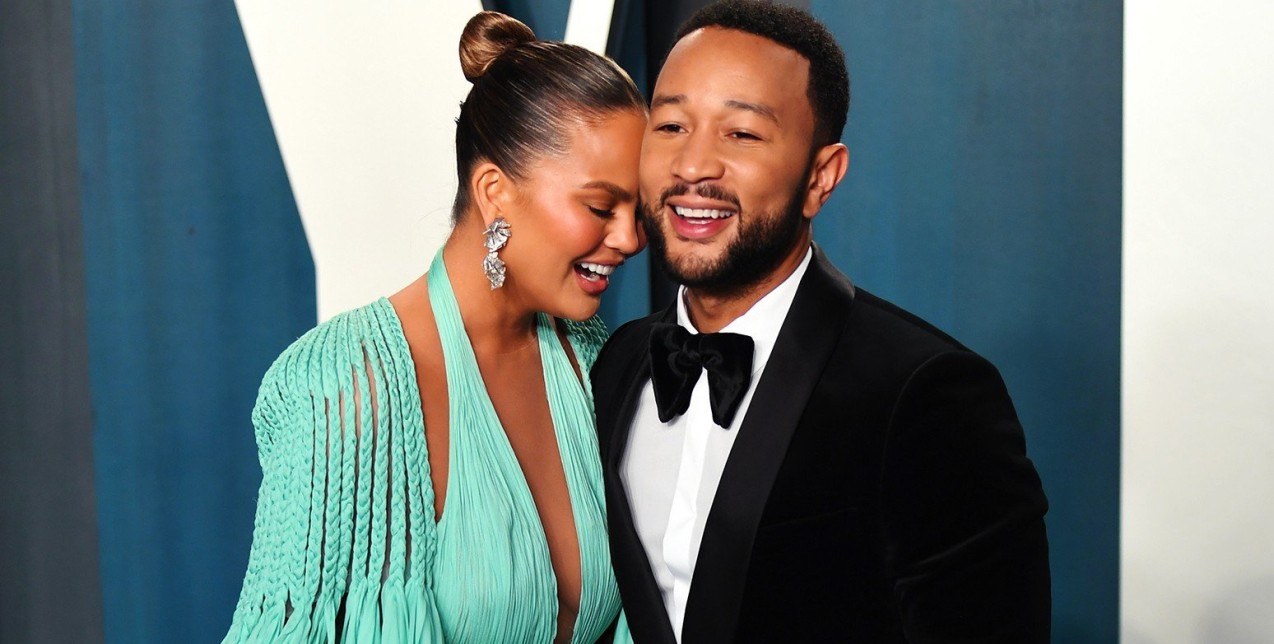 Chrissy Teigen & John Legend: Το πιο αγαπημένο ζευγάρι του Hollywood περιμένει το 3ο του παιδί 