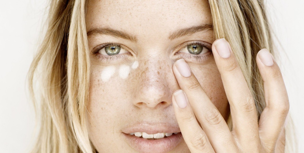 Βρήκαμε τους 8 beauty μύθους στους οποίους πιστεύουν όλες οι γυναίκες 