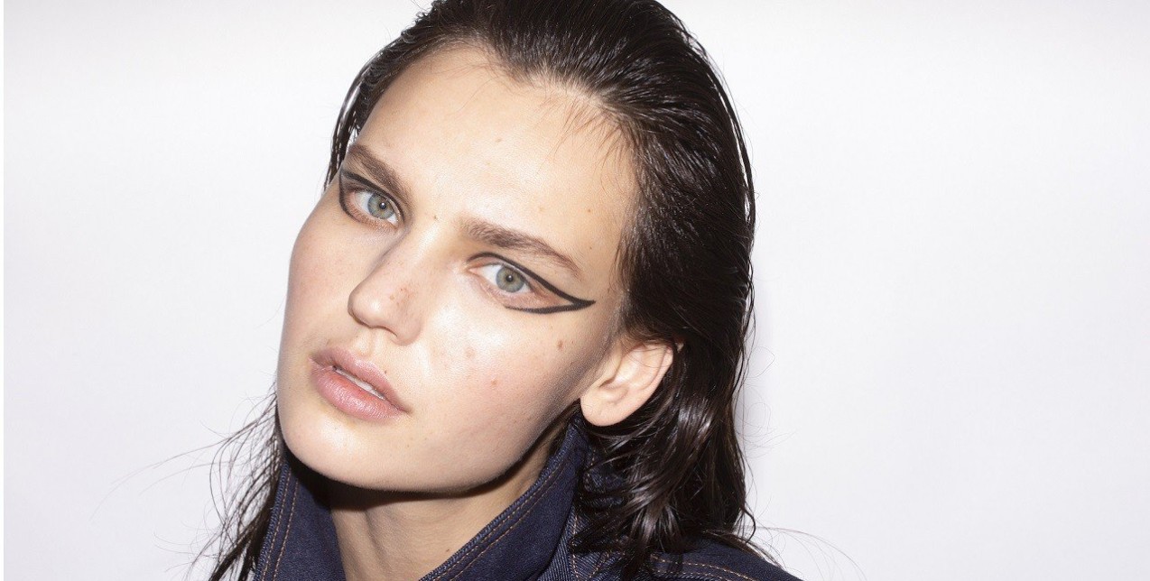 14 eyeliners που θα σας χαρίσουν γατίσιο βλέμμα στη στιγμή